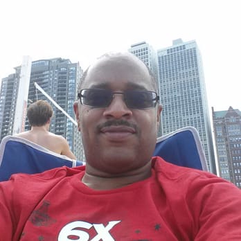 Oak Street Beach - Beaches Near Me - Chicago, Illinois
