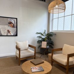Skin Laundry - Westlake Village - Consultation area