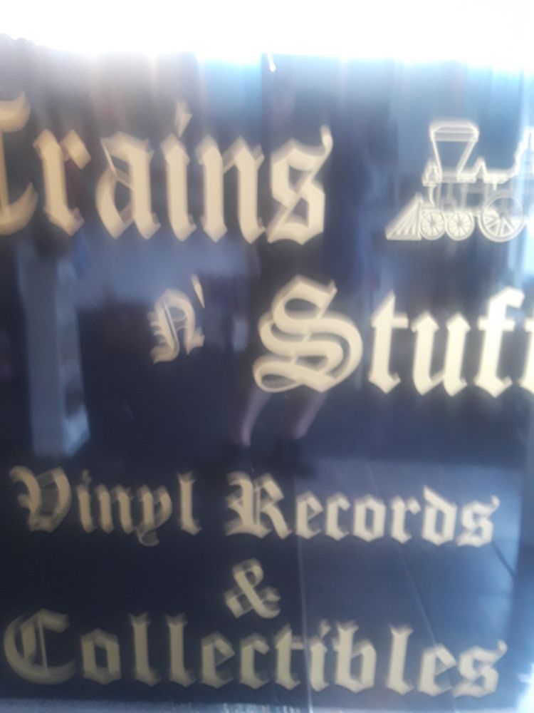 Trains N' Stuff Logo