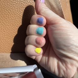Dione Nail Spa