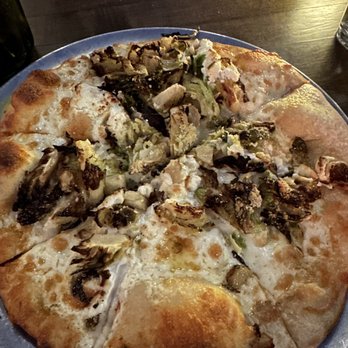 Bodega Wine Bar - Scapegoat Pizza - Wine Bars Near Me - Santa Monica, California