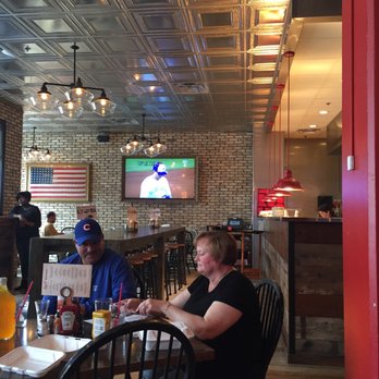 Lucy's #7 Burger Bar - Very cool hipster vibe - American Near Me - Beloit, Wisconsin