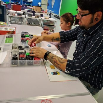 MobileQuest STEM Center - Cubelets - Kids Activities Near Me - Cranston, Rhode Island