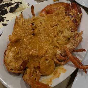 Tutto A Modo Mio - Lobster and shrimp fettuccine in a pink sauce - massive ! - Italian Near Me - Ridgefield, New Jersey Tutto A Modo Mio - Lobster and shrimp fettuccine in a pink sauce - massive ! - Italian Near Me - Ridgefield, New Jersey