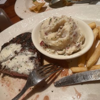 Weber Grill Restaurant - Barbeque Near Me - Schaumburg, Illinois Weber Grill Restaurant - Barbeque Near Me - Schaumburg, Illinois