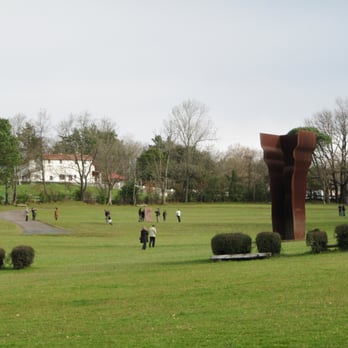 Museo Chillida Leku - Museums Near Me - Hernani, SS