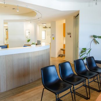Bales Orthodontics - Reception Room - Orthodontists Near Me - Santa Rosa, California Bales Orthodontics - Reception Room - Orthodontists Near Me - Santa Rosa, California