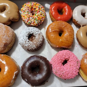 Randy's Donuts - Donuts Near Me - Burbank, California Randy's Donuts - Donuts Near Me - Burbank, California