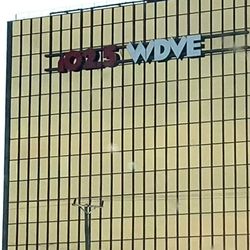 WDVE 102.5 FM