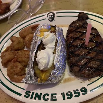 Flanigan's - Pompano Beach - Surf and Turf - American Near Me - Pompano Beach, Florida