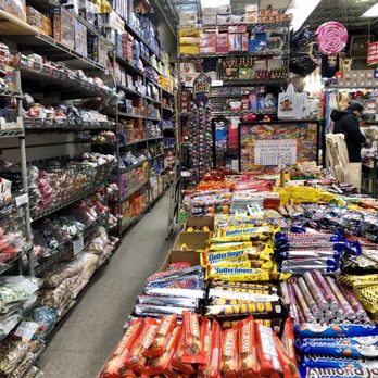 Economy Candy - So much candy - Candy Stores Near Me - New York, New York