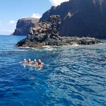 Makai Adventures - Skark's Fin - Boat Charters Near Me - Lahaina, Hawaii Makai Adventures - Skark's Fin - Boat Charters Near Me - Lahaina, Hawaii
