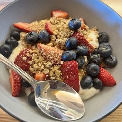 Granola bowl