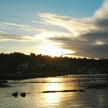 Cedar River Trail Park - Sunset along Lake Washington - Parks Near Me - Renton, Washington Cedar River Trail Park - Sunset along Lake Washington - Parks Near Me - Renton, Washington