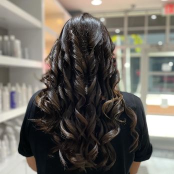 Blo Blow Dry Bar - Blow Dry/Out Services Near Me - Aventura, Florida Blo Blow Dry Bar - Blow Dry/Out Services Near Me - Aventura, Florida