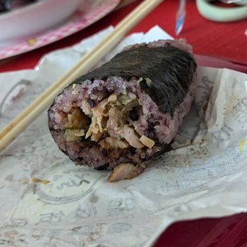 Nuan Xin Rice Roll 暖心飯糰 - Black pepper chicken roll - Bubble Tea Near Me - Flushing, New York