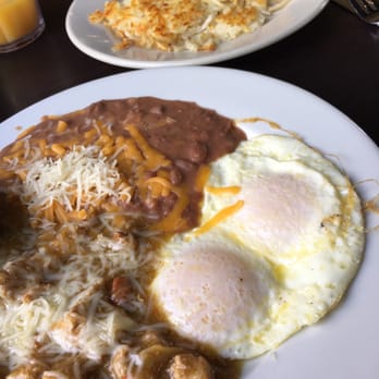 Hidden Cafe - Chili verde with eggs - New American Near Me - Camarillo, California Hidden Cafe - Chili verde with eggs - New American Near Me - Camarillo, California