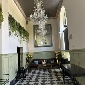 The Culver Hotel Bar & Restaurant - Hotels Near Me - Culver City, California The Culver Hotel Bar & Restaurant - Hotels Near Me - Culver City, California