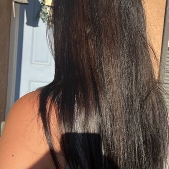 Salon Two Zero Nine - What I received, no where near. - Hair Salons Near Me - Turlock, California