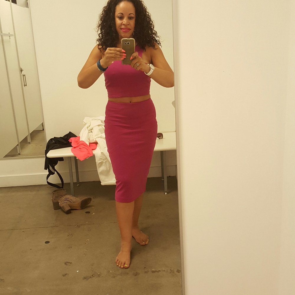 Express Factory Outlet - Top and skirt for under $30 - Outlet Stores Near Me - Vacaville, California Express Factory Outlet - Top and skirt for under $30 - Outlet Stores Near Me - Vacaville, California
