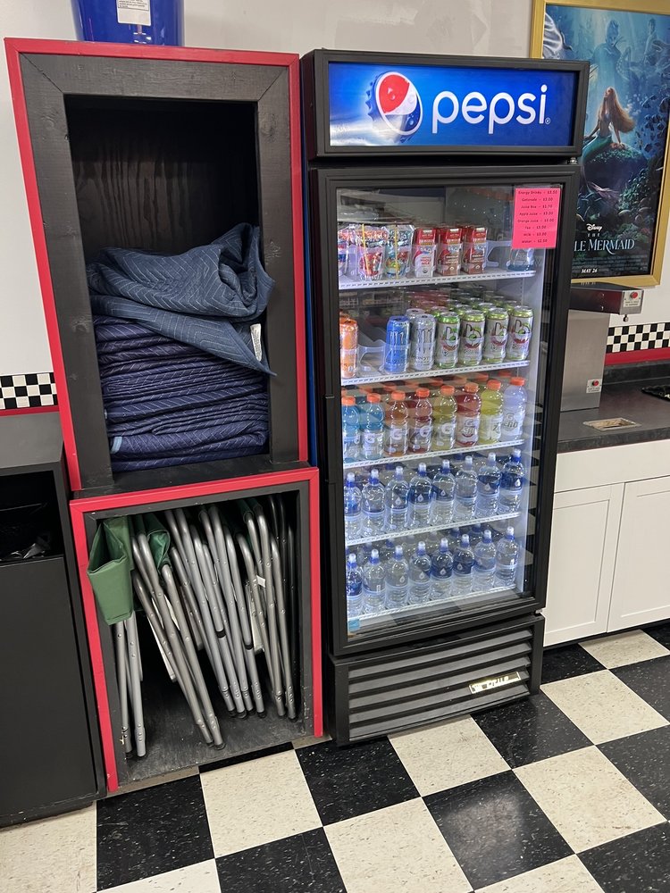 BLUE GRASS DRIVEIN Updated August 2024 11 Photos 774 W Mayne St