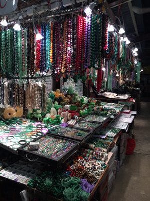 Yau Ma Tei Jade Hawker Bazaar by null