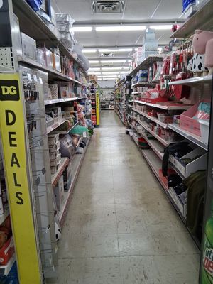 Dollar General by null