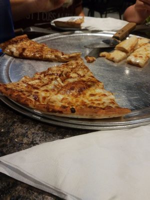 Reggie's Pizza by null