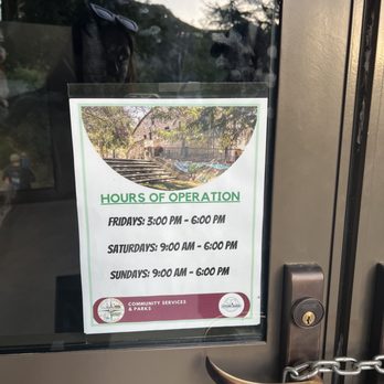 Deukmejian Wilderness Park - Nature center hours - Hiking Near Me - Glendale, California Deukmejian Wilderness Park - Nature center hours - Hiking Near Me - Glendale, California