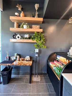 Dynamite Donuts by null