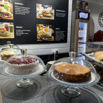 Metropolitan Cafe - Pastries. - Breakfast & Brunch Near Me - Barcelona, B Metropolitan Cafe - Pastries. - Breakfast & Brunch Near Me - Barcelona, B