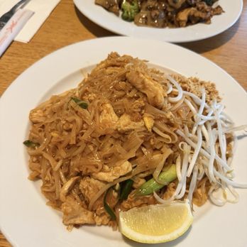 Thai Ginger - Chicken pad thai - Thai Near Me - Pullman, Washington Thai Ginger - Chicken pad thai - Thai Near Me - Pullman, Washington