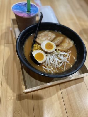 Taichi Bubble Tea, Ramen and Poke Bowl - Rogers Park by null