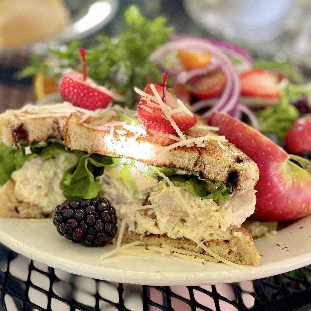 WHITE HOUSE CAFE 381 Photos & 300 Reviews 3602 Kern Rd, Yakima, Washington Breakfast