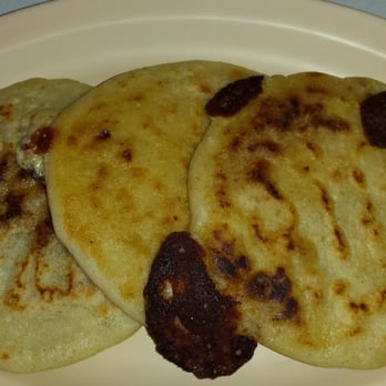 Loroccos Restaurant - Salvadoran Near Me - Palmdale, California