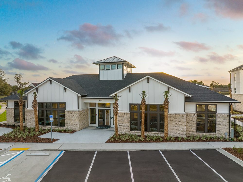 NOVO KENDALL TOWN Updated September 2024 20 Photos 1290 Kendall