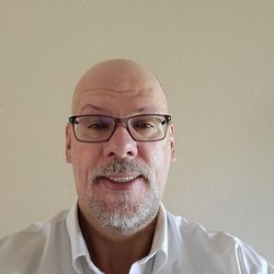 NewMe Dental Implant Specialist - New smile