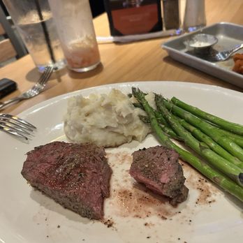 BJ's Restaurant & Brewhouse - Steak with asparagus and mashed potatoes - New American Near Me - Framingham, Massachusetts BJ's Restaurant & Brewhouse - Steak with asparagus and mashed potatoes - New American Near Me - Framingham, Massachusetts
