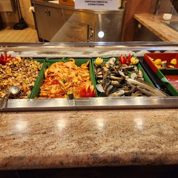 Serrano Buffet - Seafood today. Saturday selection. I hear the layout is better on Wednesday and Thursday. - Buffets Near Me - Highland, California Serrano Buffet - Seafood today. Saturday selection. I hear the layout is better on Wednesday and Thursday. - Buffets Near Me - Highland, California