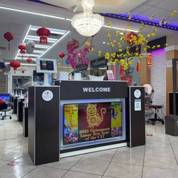 TipTop Nails & Spa - Tip Top Nails & Spa