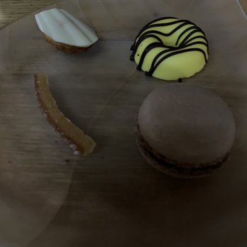 Garum - Petit four - Mediterranean Near Me - Ciudad de México, DIF Garum - Petit four - Mediterranean Near Me - Ciudad de México, DIF