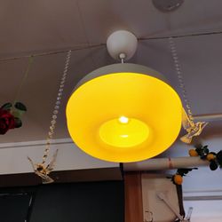 Le Chef - Love the crystal birds hanging from the ceiling.