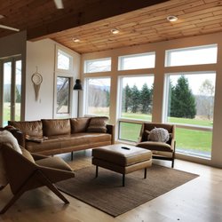 Pine Hollow Lodging - The Sweet Spot. Modern and rustic make a great vacation rental!