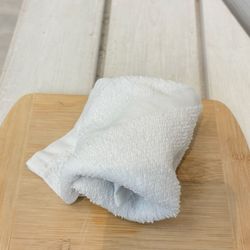 Spa U’ilani - Warm, face towel