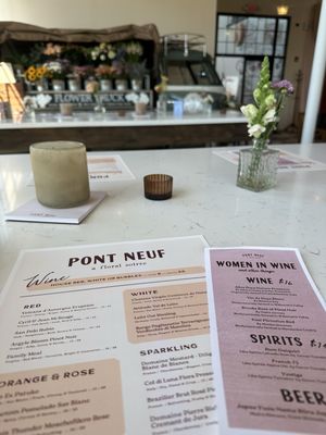 Pont Neuf Bar by null