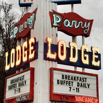 Parry Lodge - Hotels Near Me - Kanab, Utah
