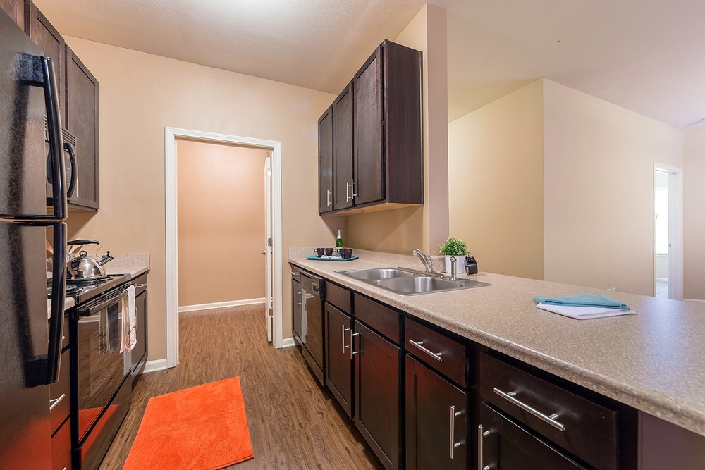 STALLION POINTE APARTMENTS Updated September 2024 17 Photos 9053