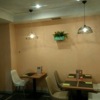 Colala Noodles - Sushi Bars Near Me - Valencia, V