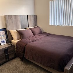 Nick and Sons Furniture Outlet Riverside - Bed + nightstand