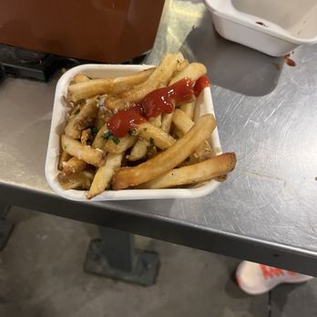 Sheboygan Bratwurst Stands - This is the $15. Garlic fries don't waste your money don't go this is a joke sneak in your own food they do not care about you! - Food Stands Near Me - San Francisco, California Sheboygan Bratwurst Stands - This is the $15. Garlic fries don't waste your money don't go this is a joke sneak in your own food they do not care about you! - Food Stands Near Me - San Francisco, California